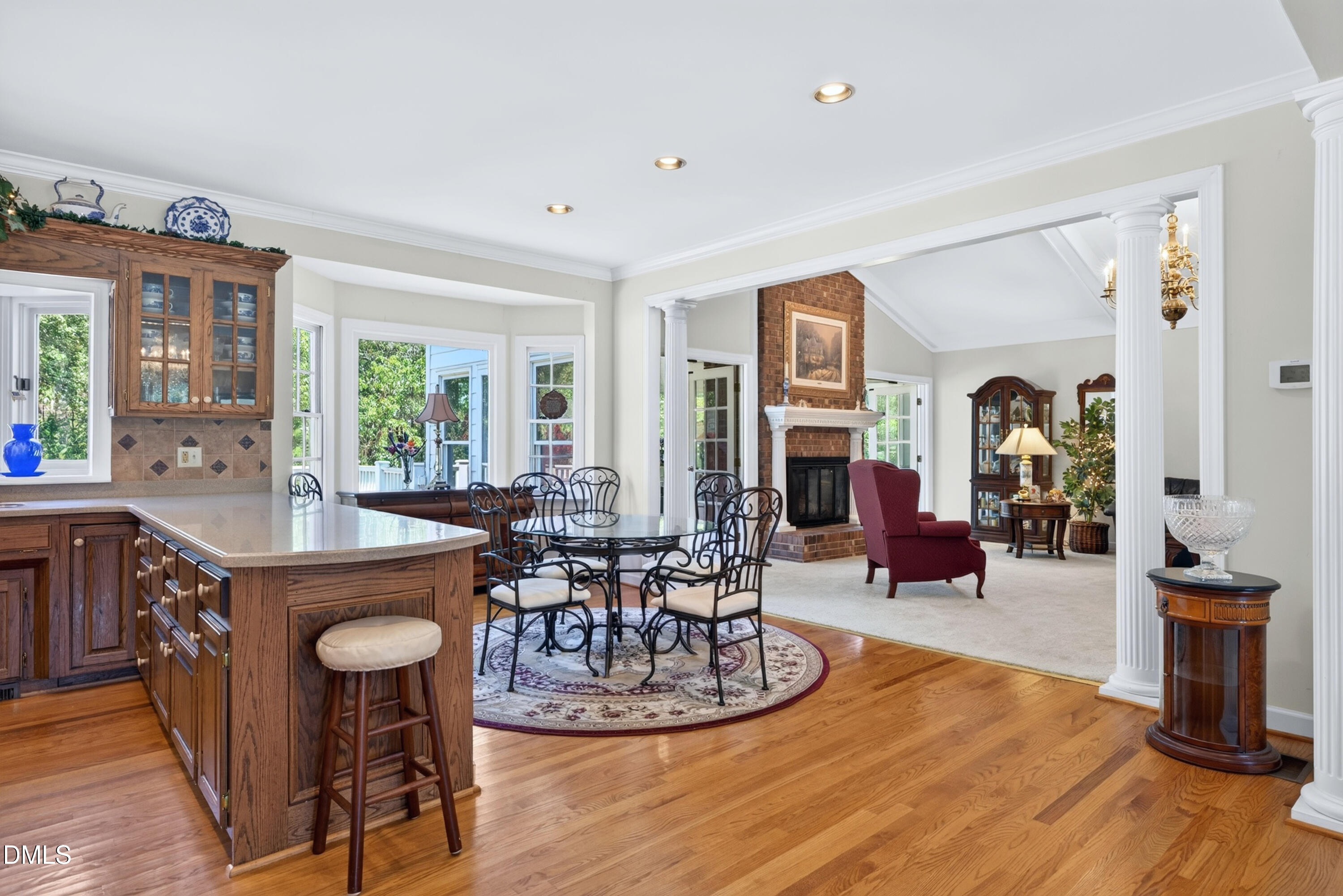 606 Country Lane