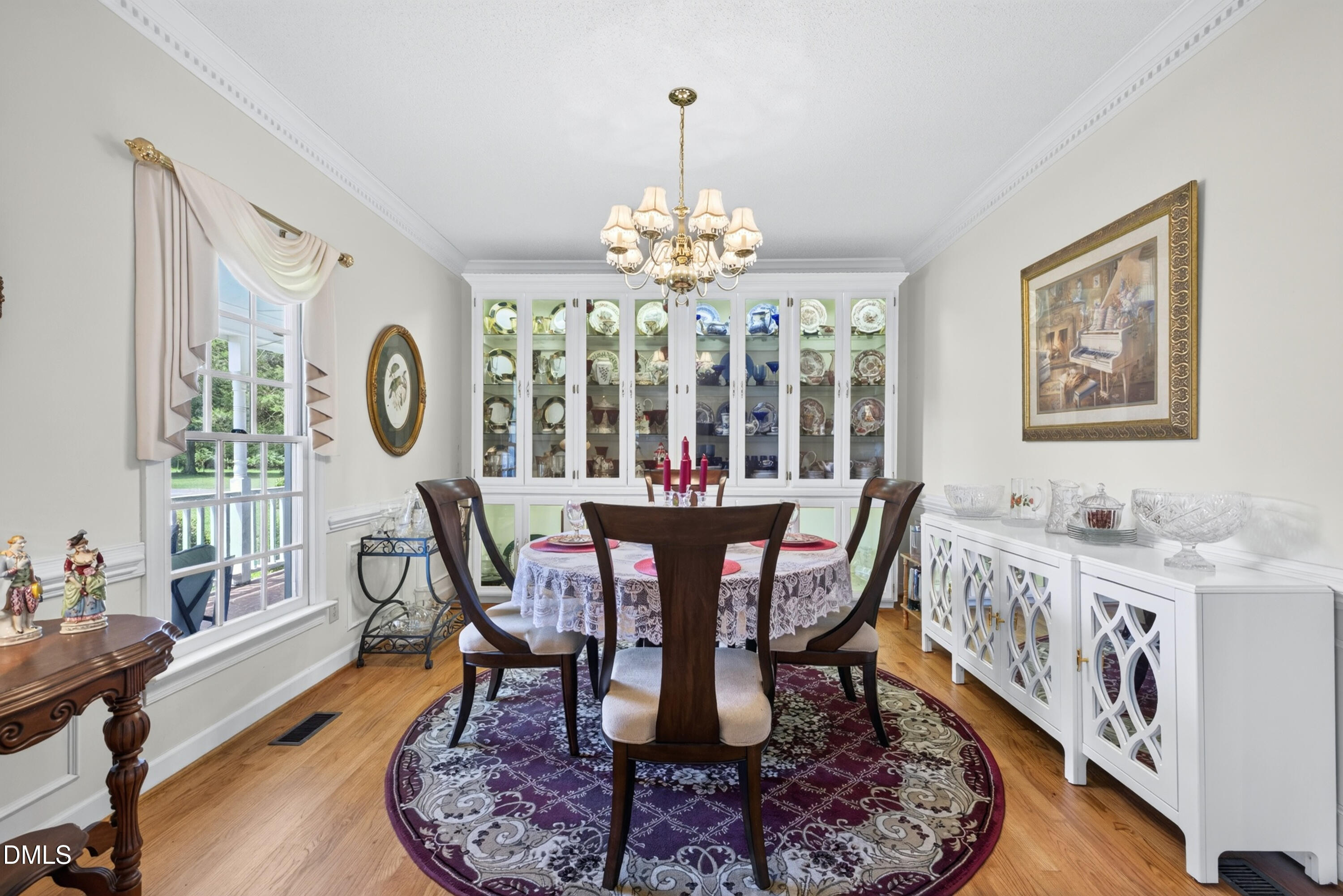 606 Country Lane