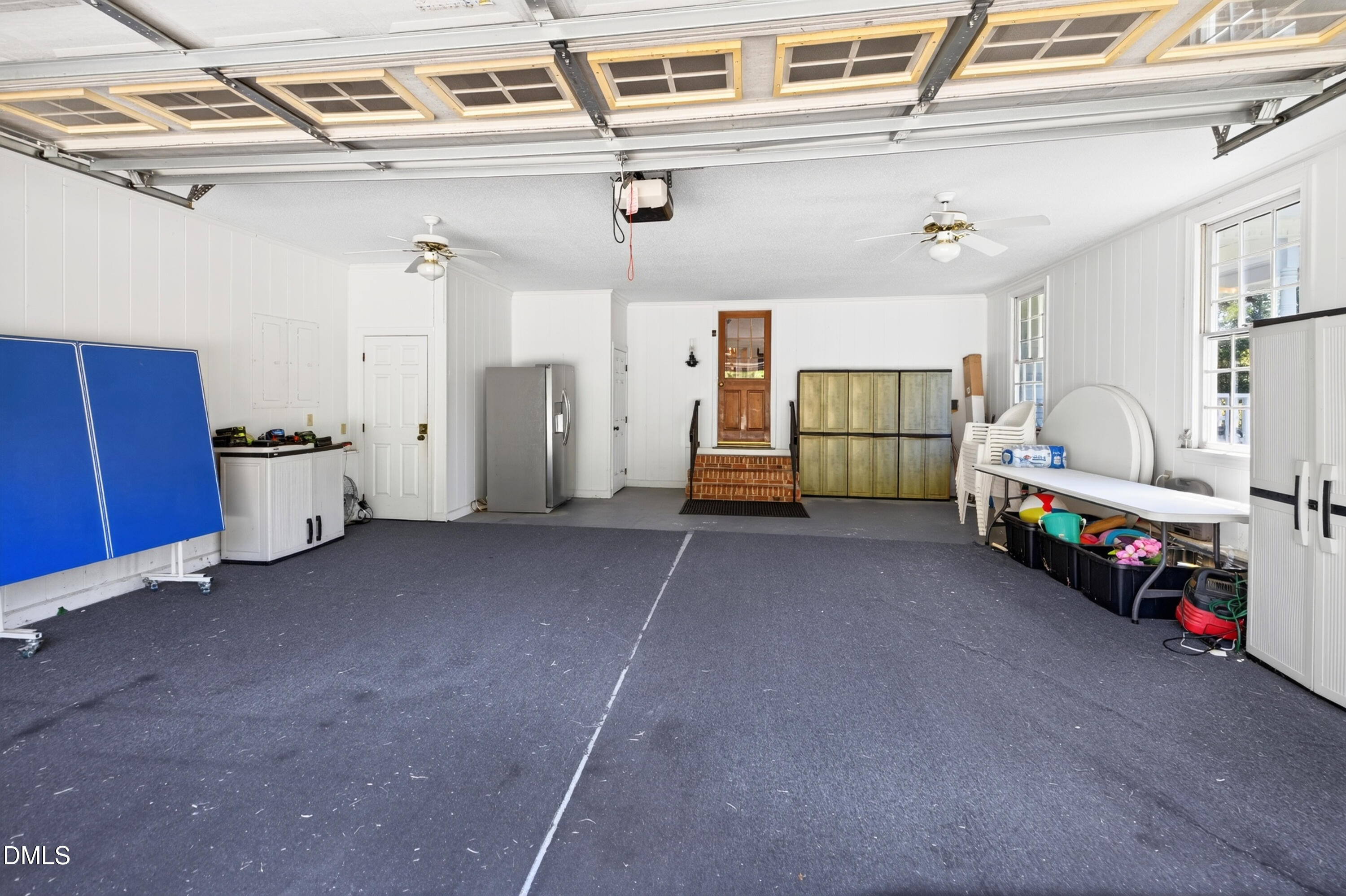 606 Country Lane