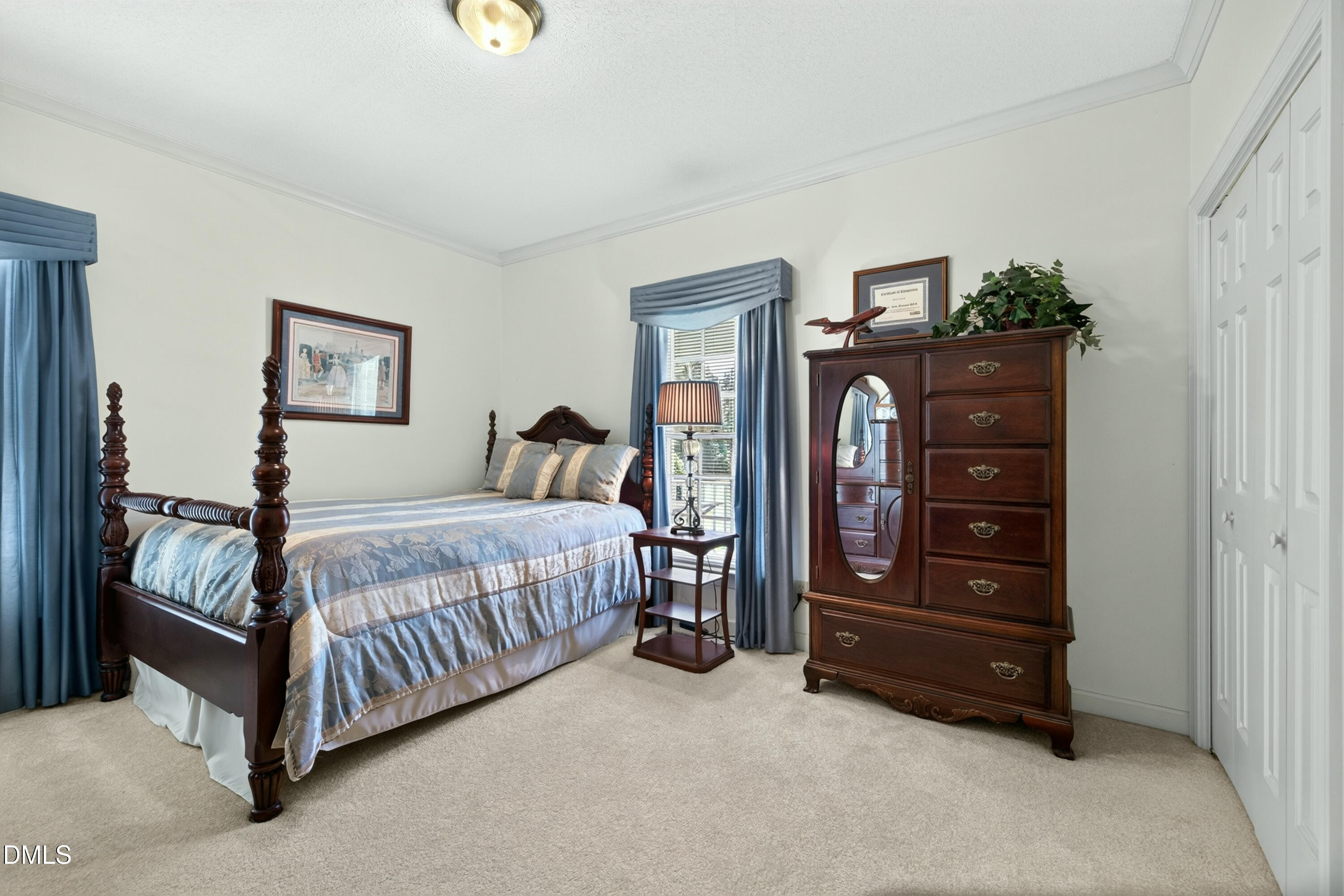 606 Country Lane