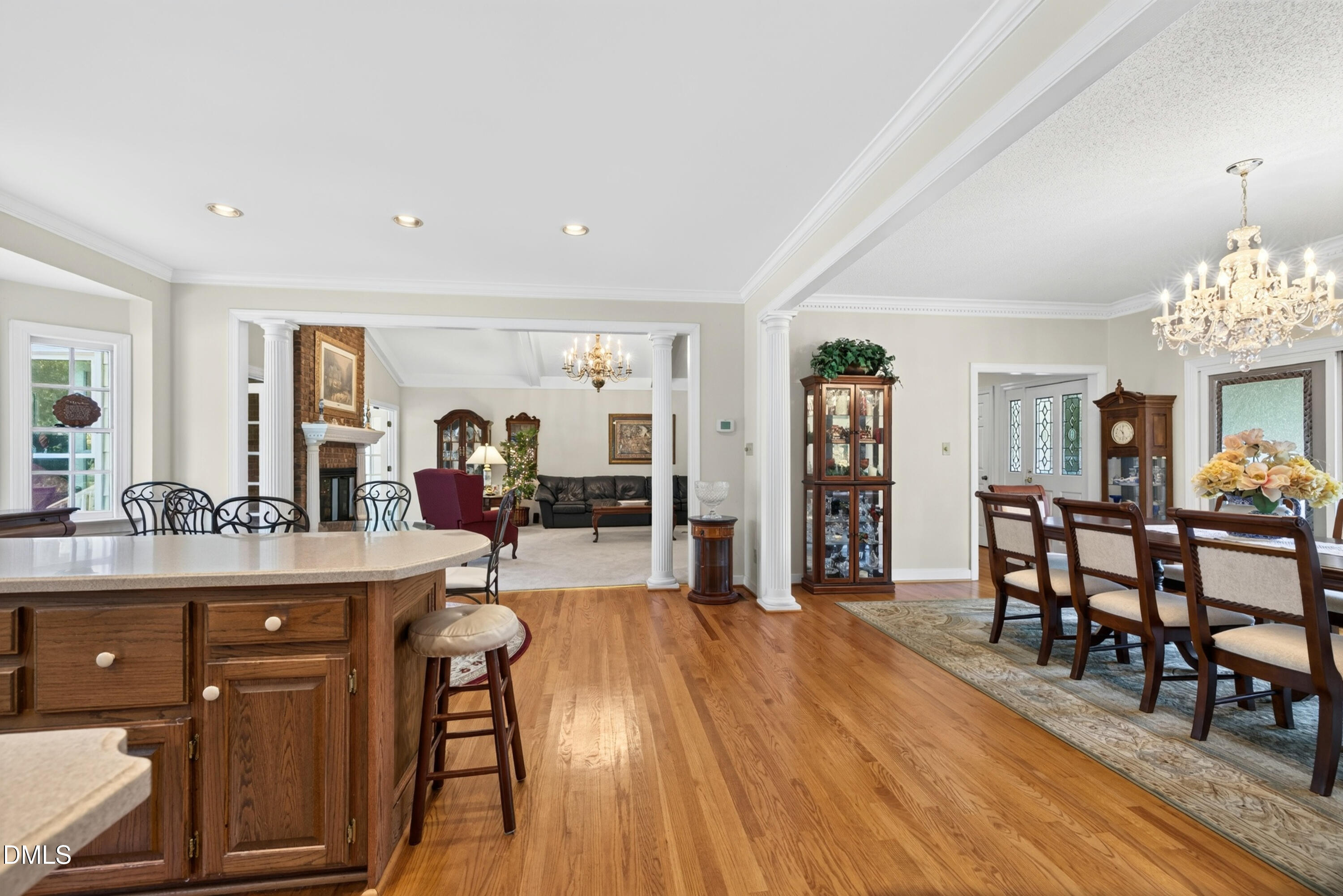 606 Country Lane