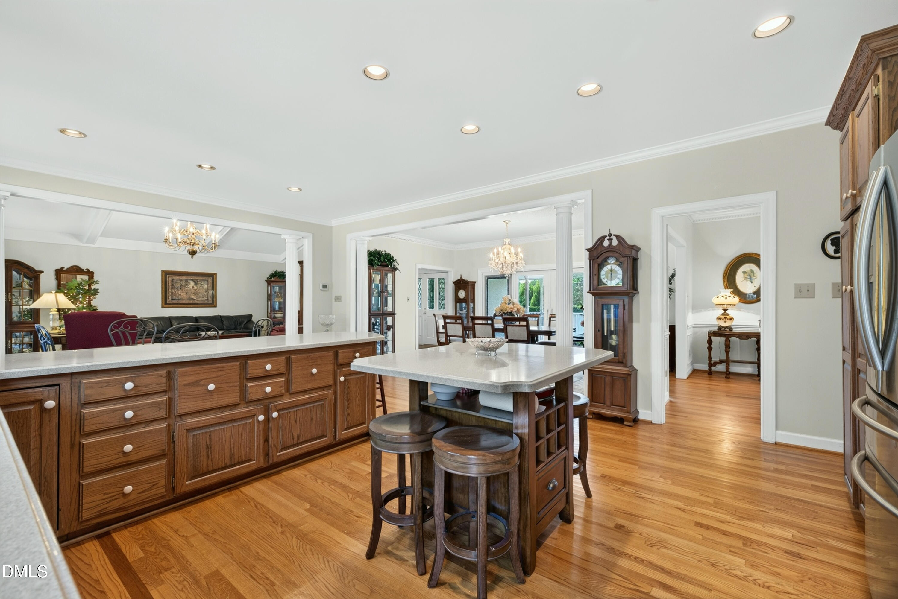 606 Country Lane