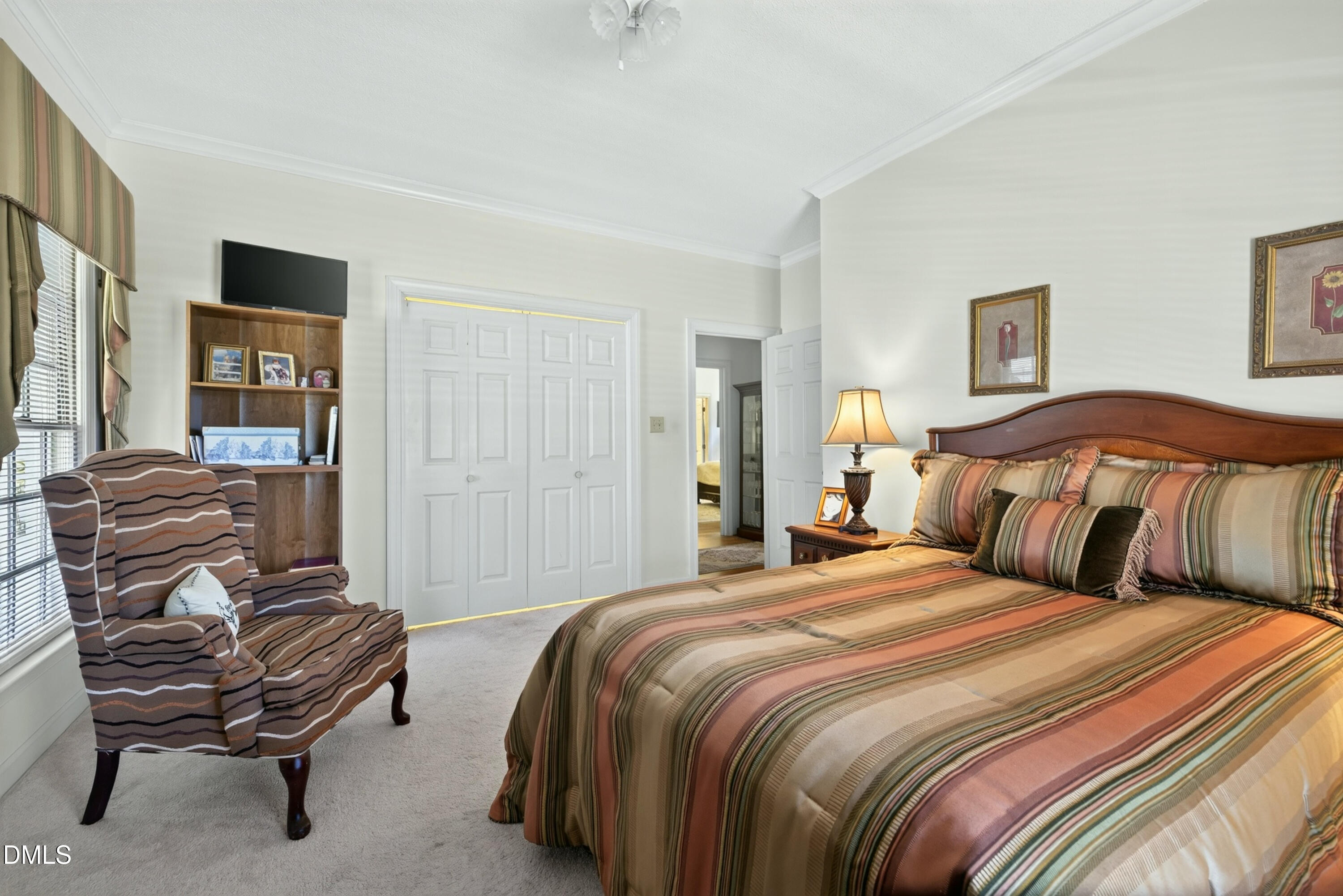 606 Country Lane