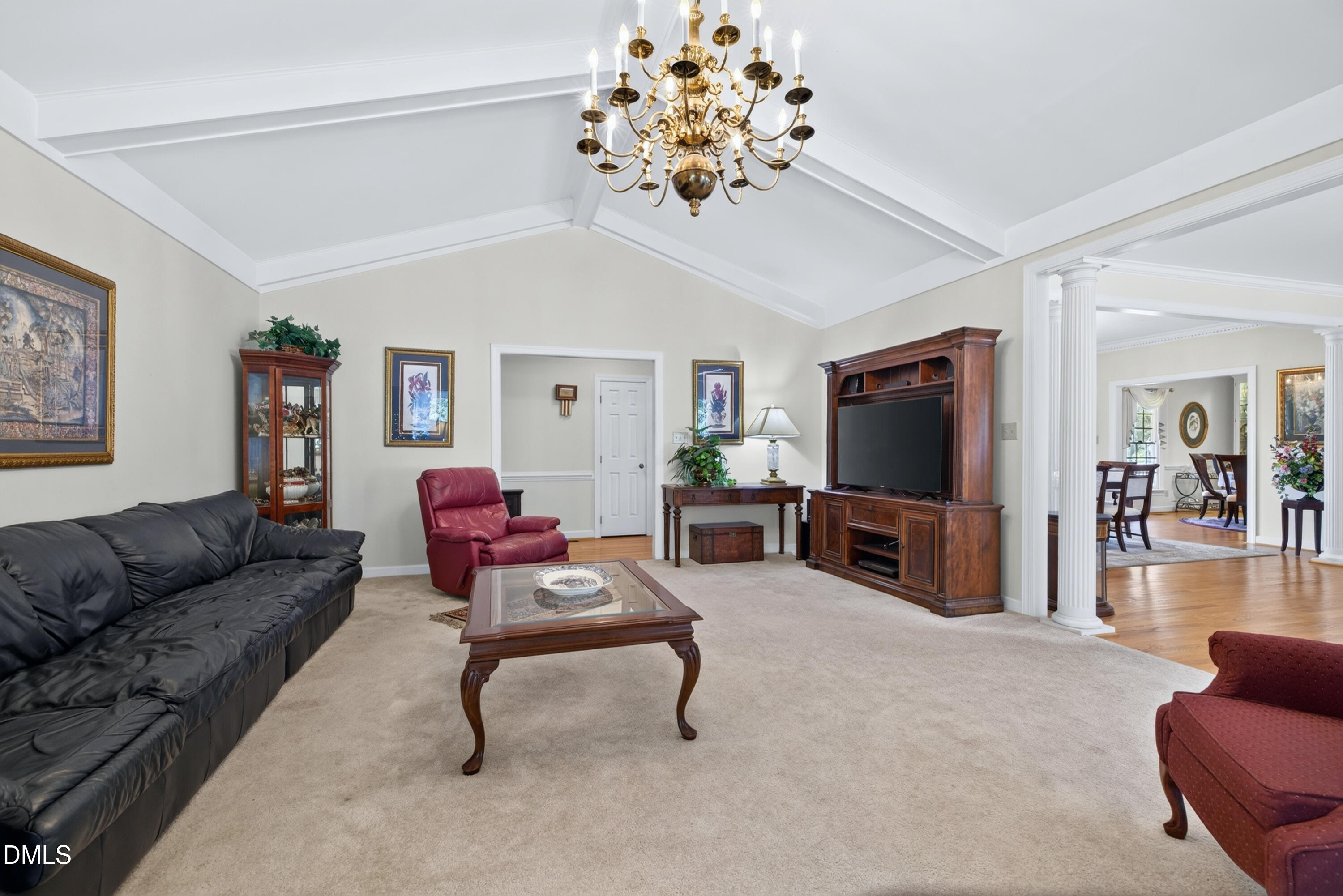 606 Country Lane
