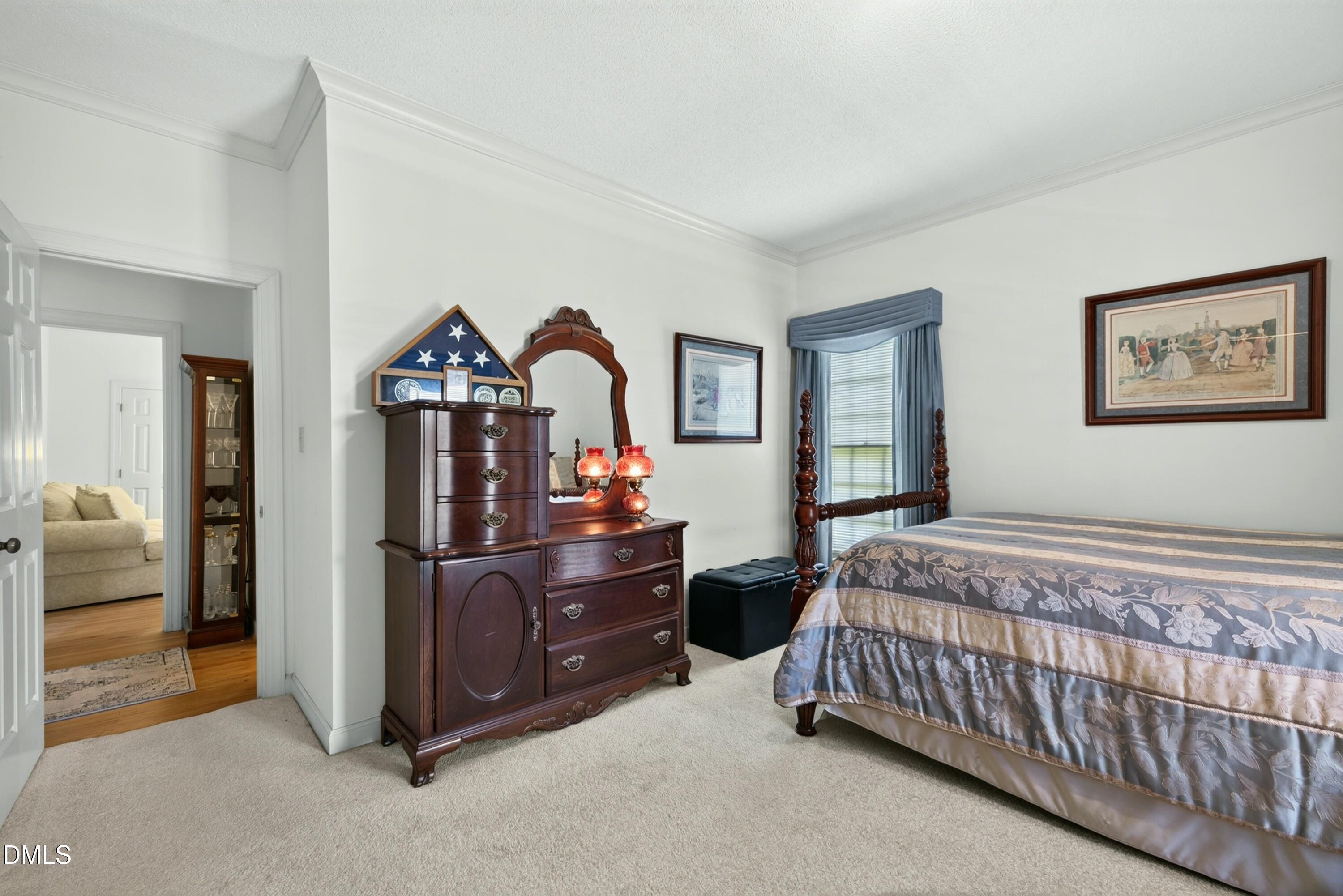 606 Country Lane