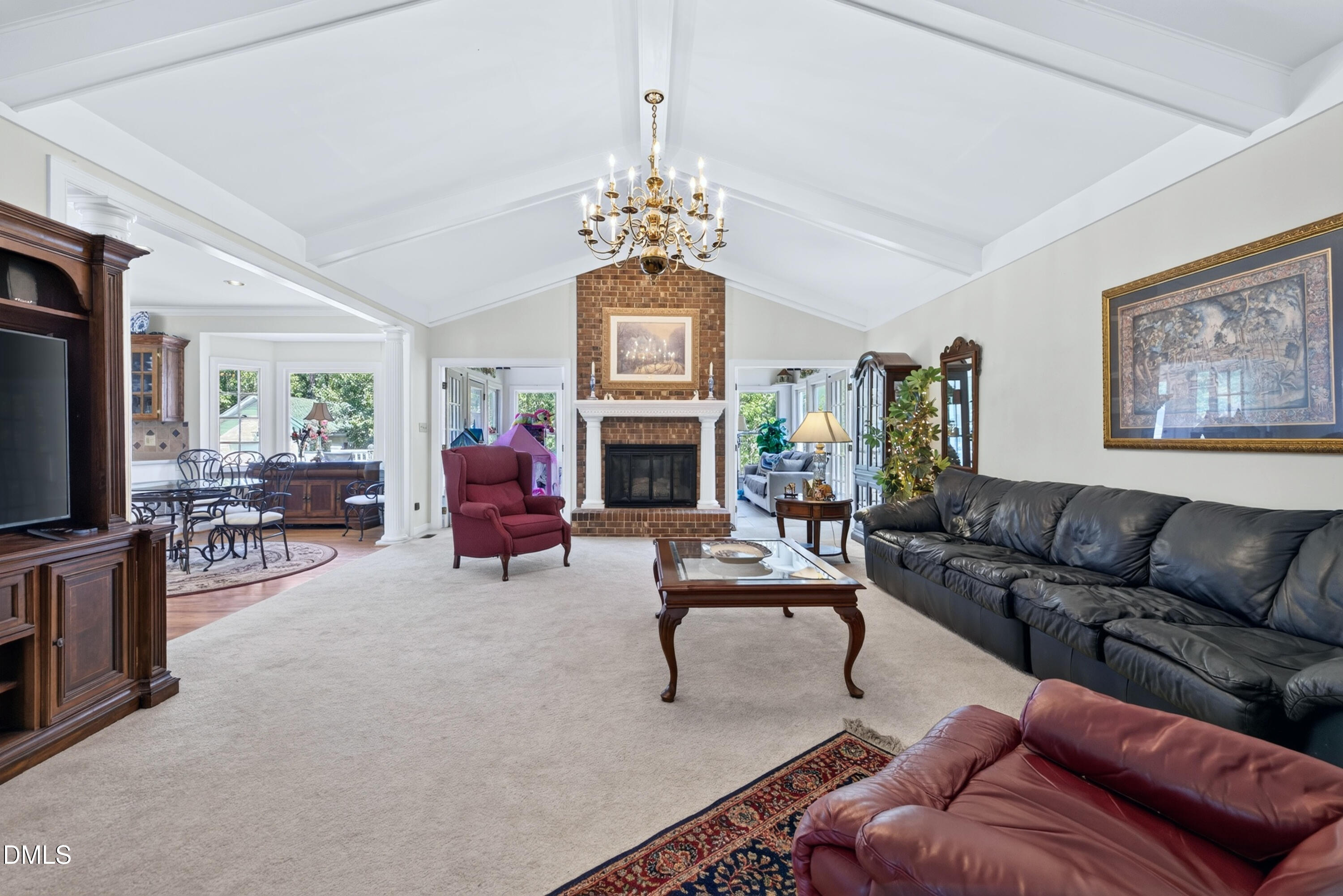 606 Country Lane