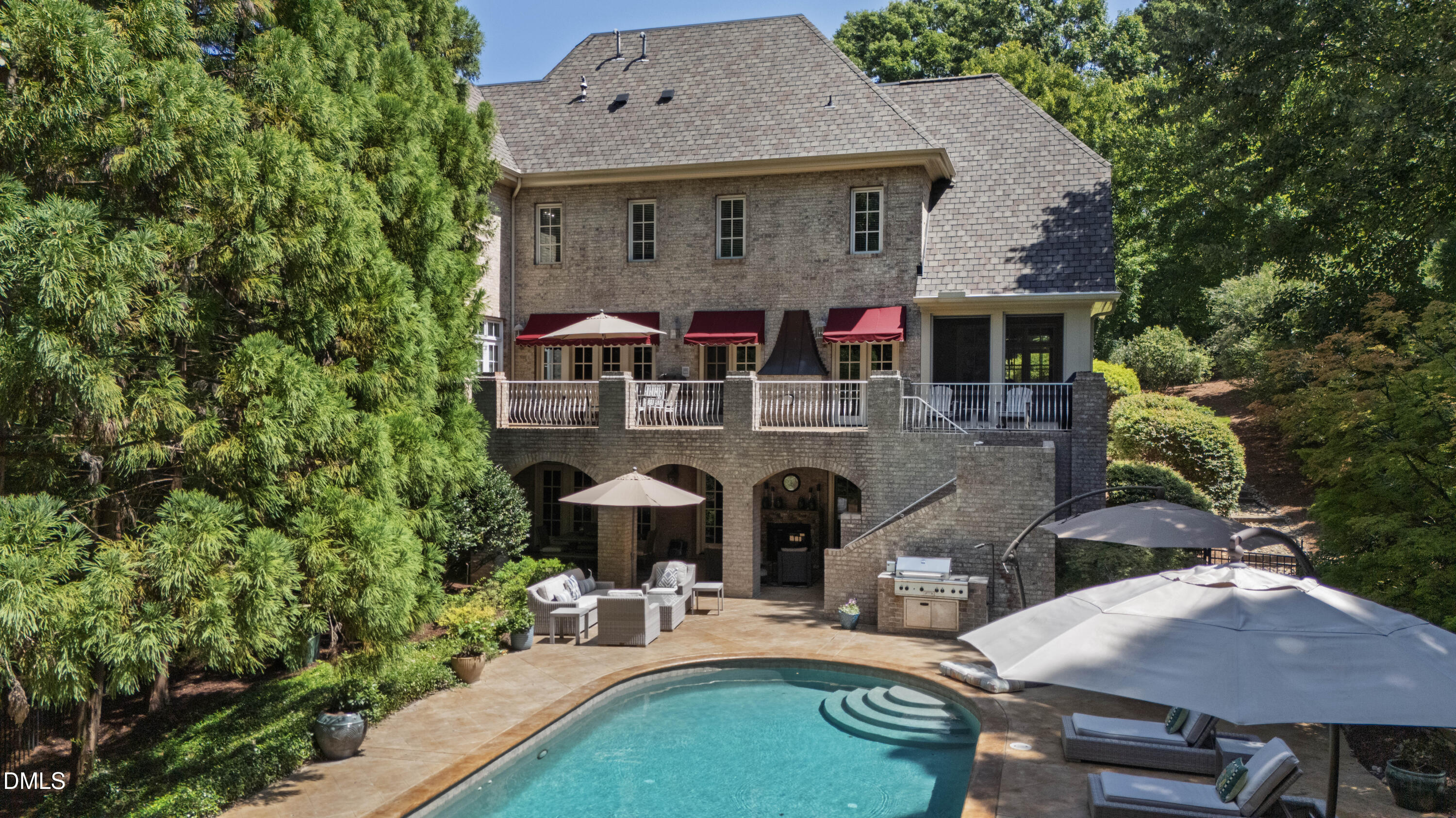 113 Richelieu Drive