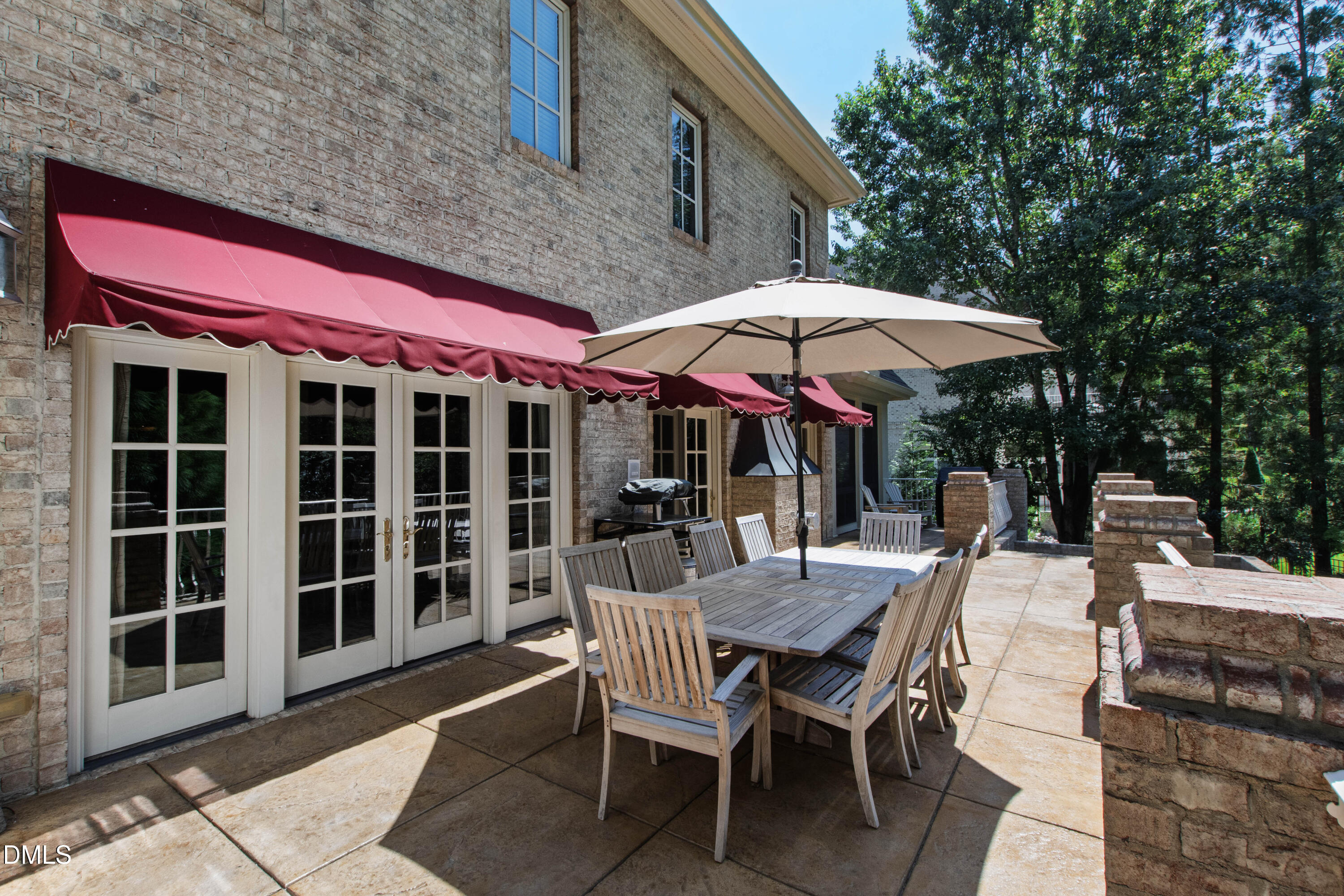 113 Richelieu Drive
