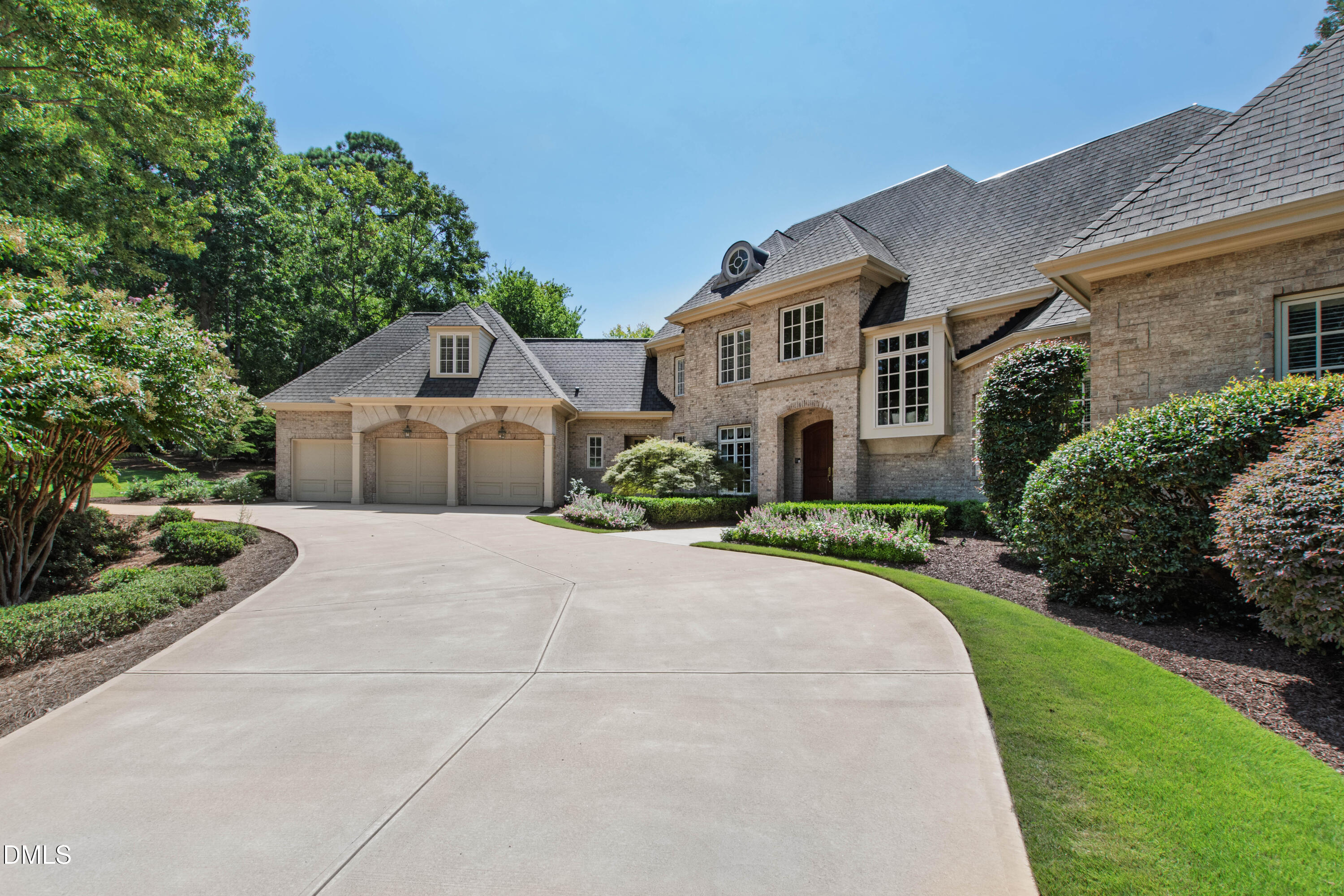113 Richelieu Drive