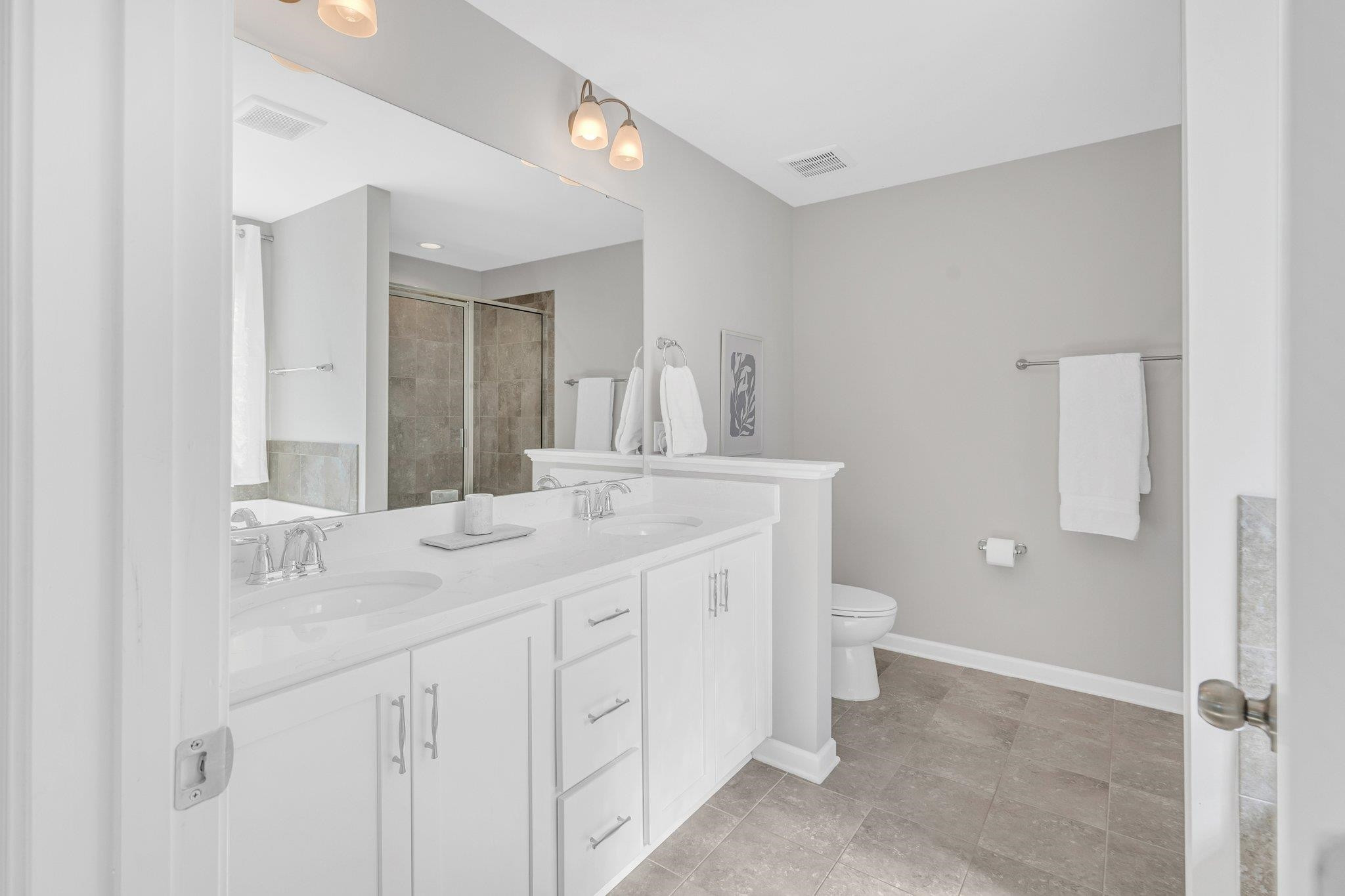 1104 Hidden Manor Drive