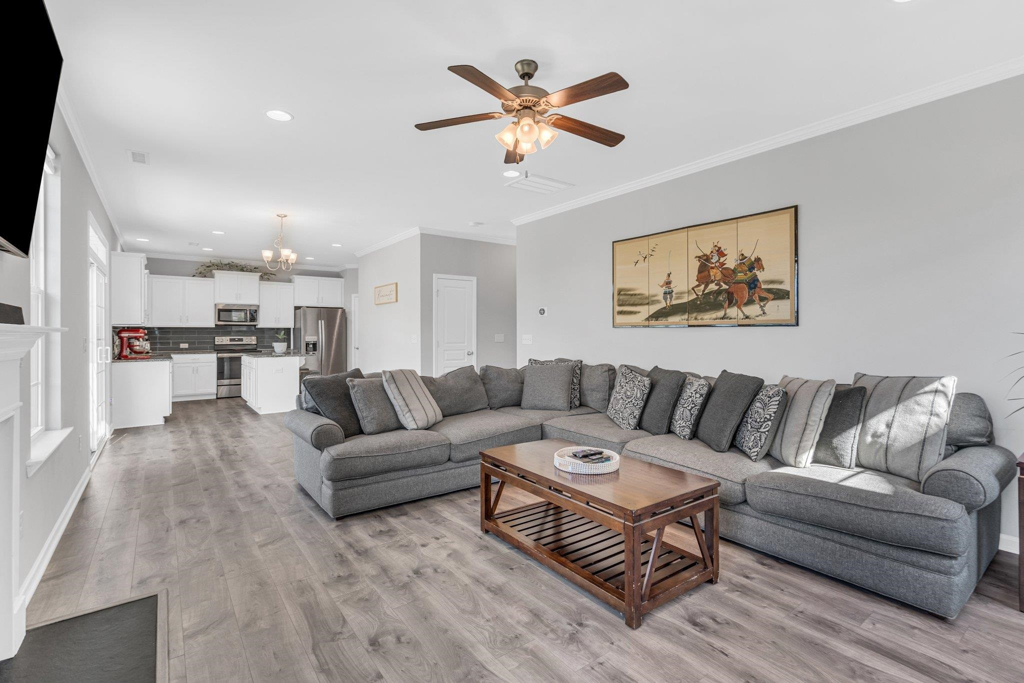 1104 Hidden Manor Drive