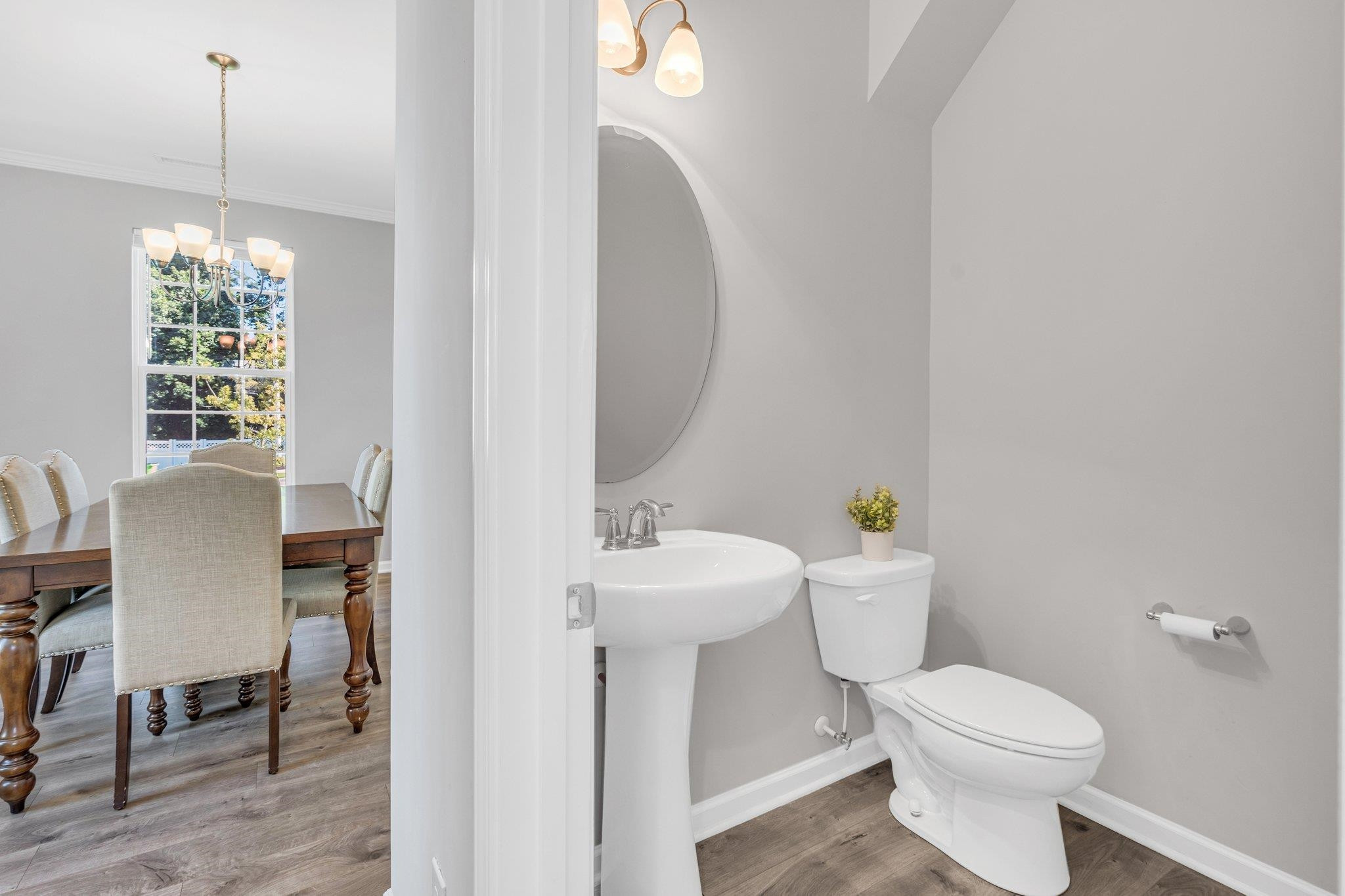 1104 Hidden Manor Drive