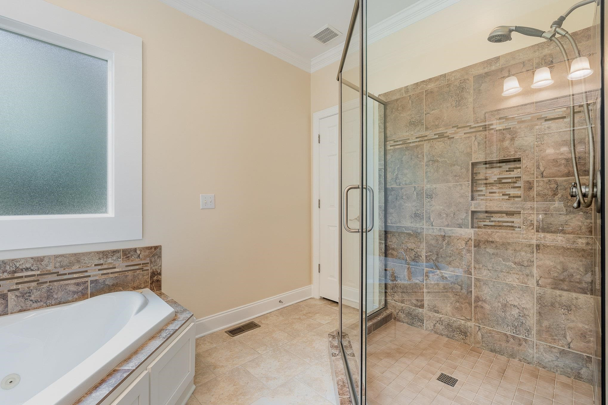 105 Oakwood Drive