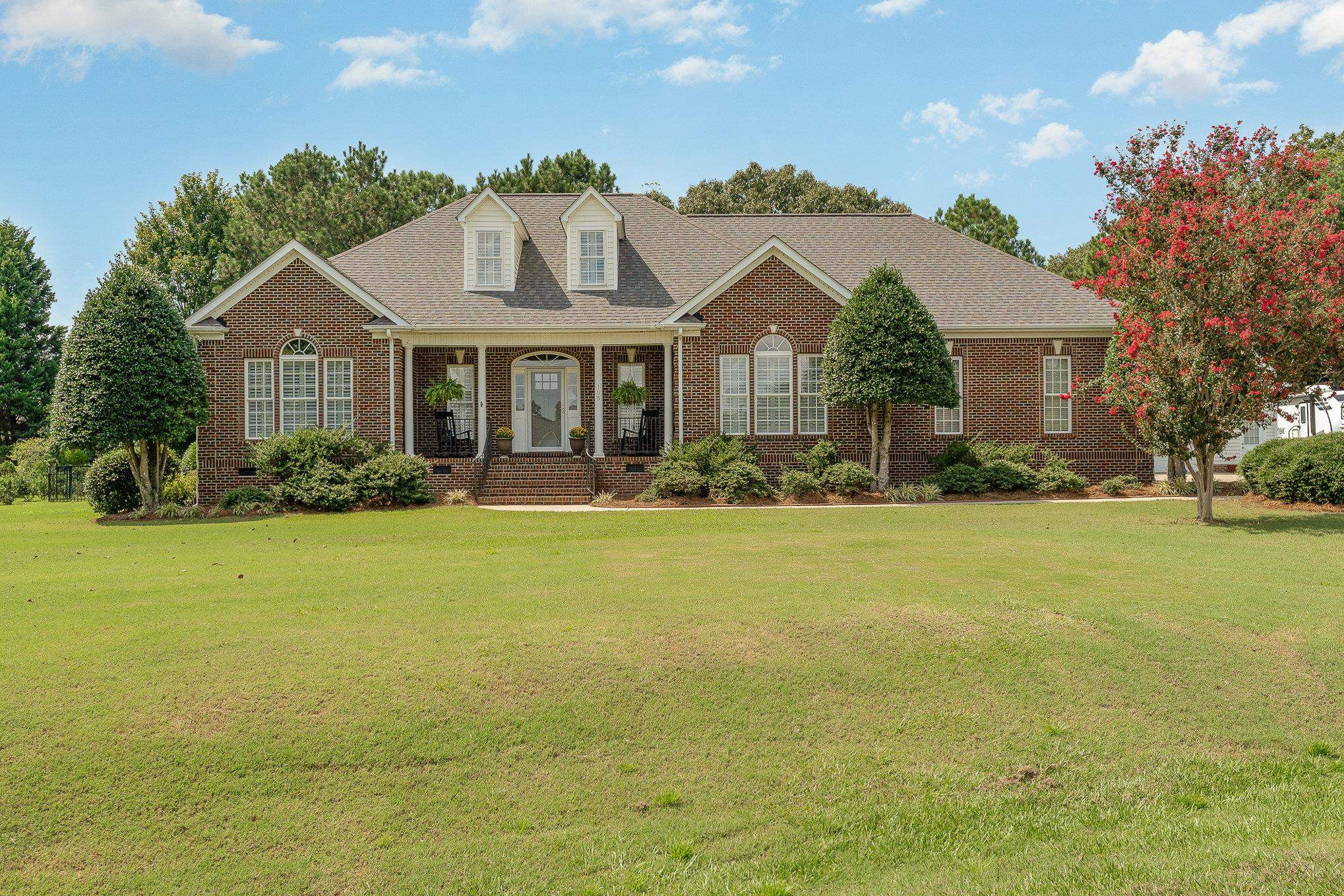 105 Oakwood Drive