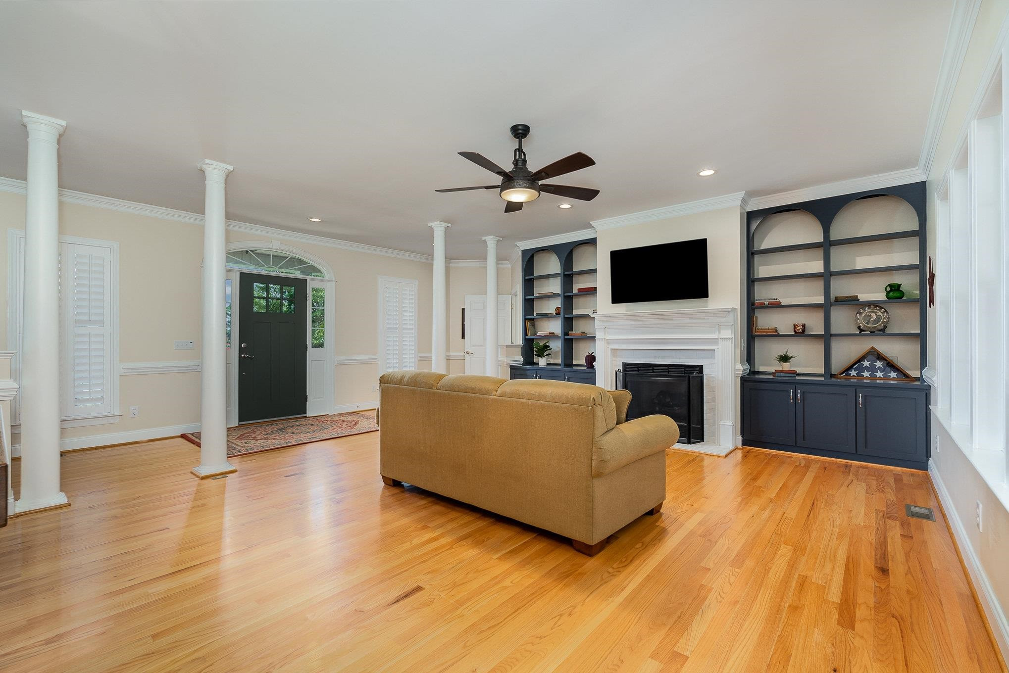 105 Oakwood Drive
