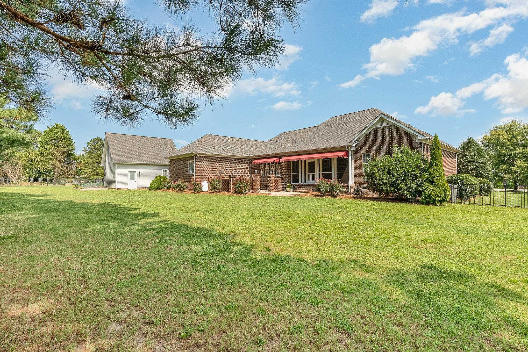 105 Oakwood Drive