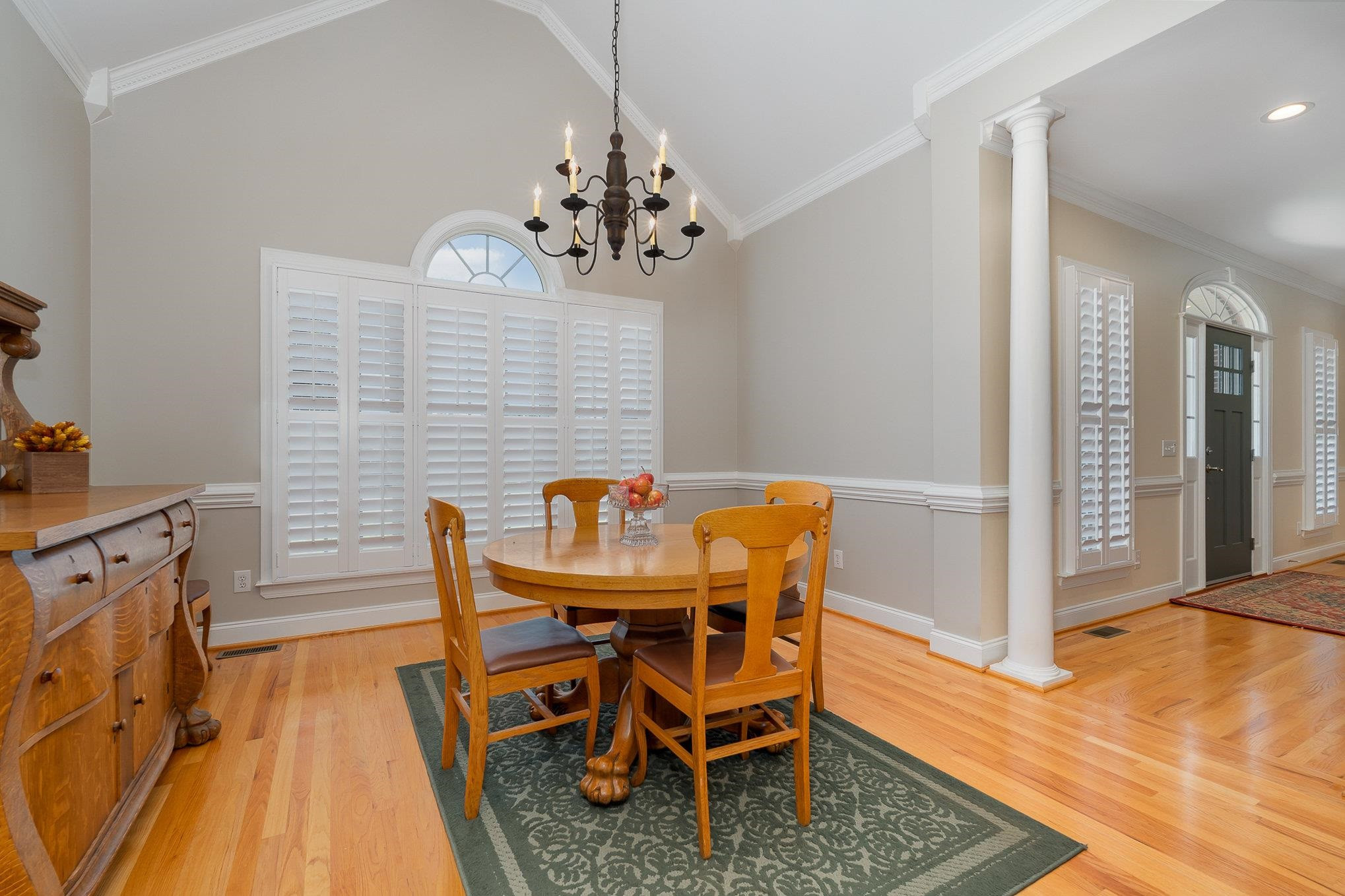 105 Oakwood Drive
