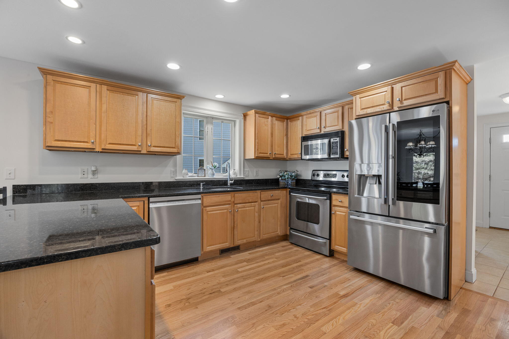 6 Granite Circle