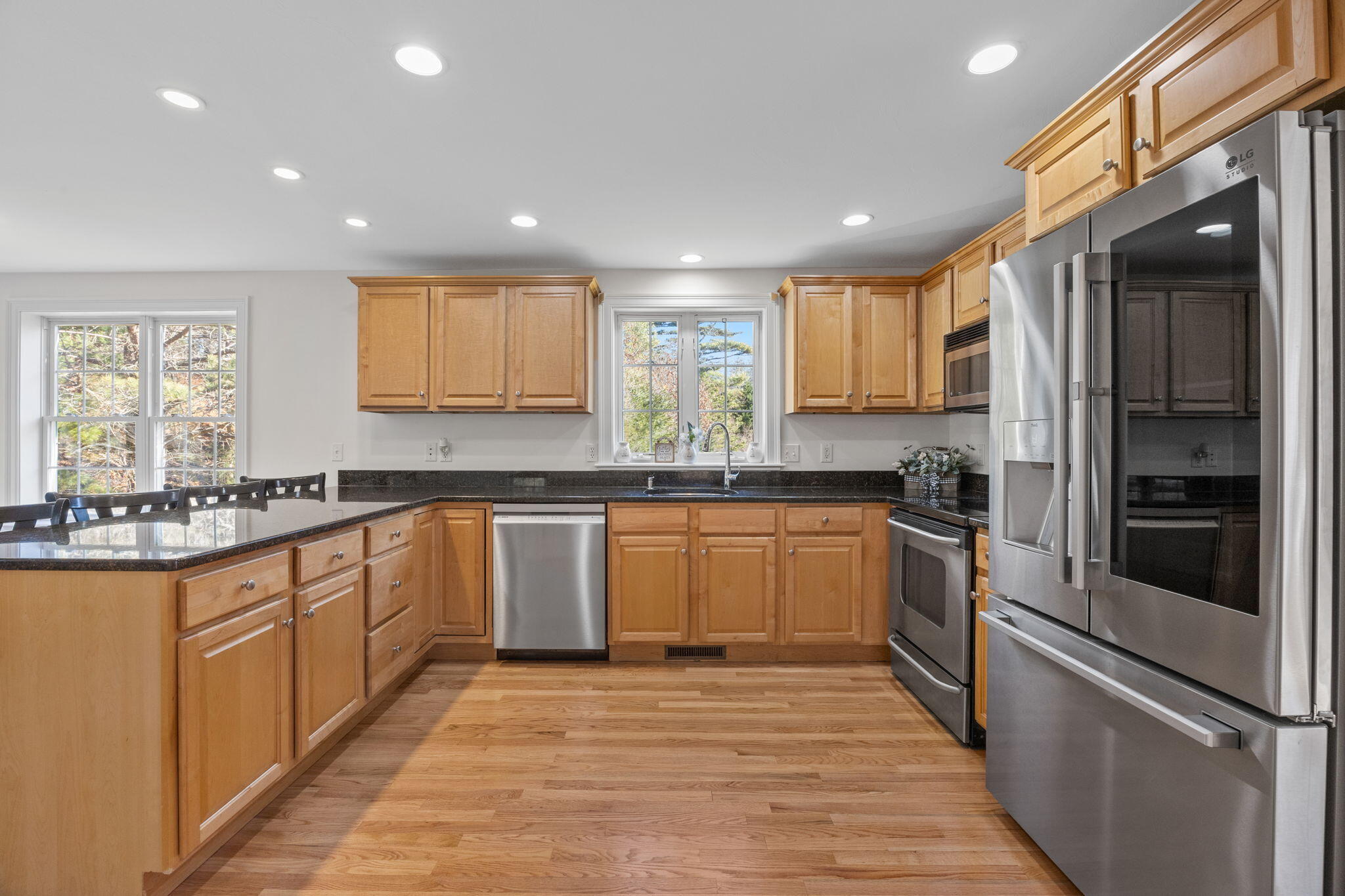 6 Granite Circle