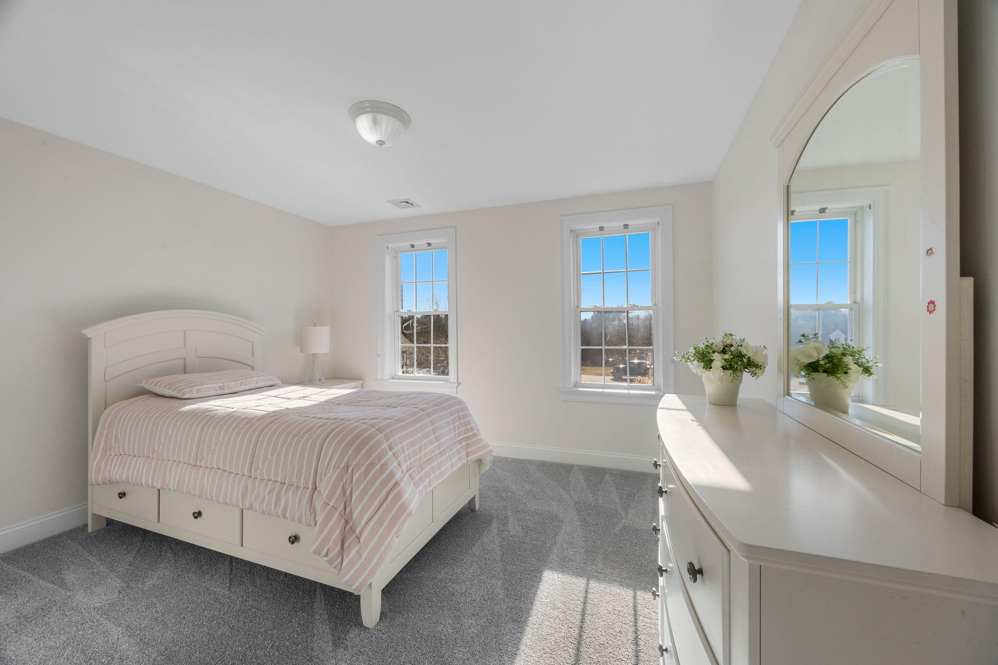 6 Granite Circle