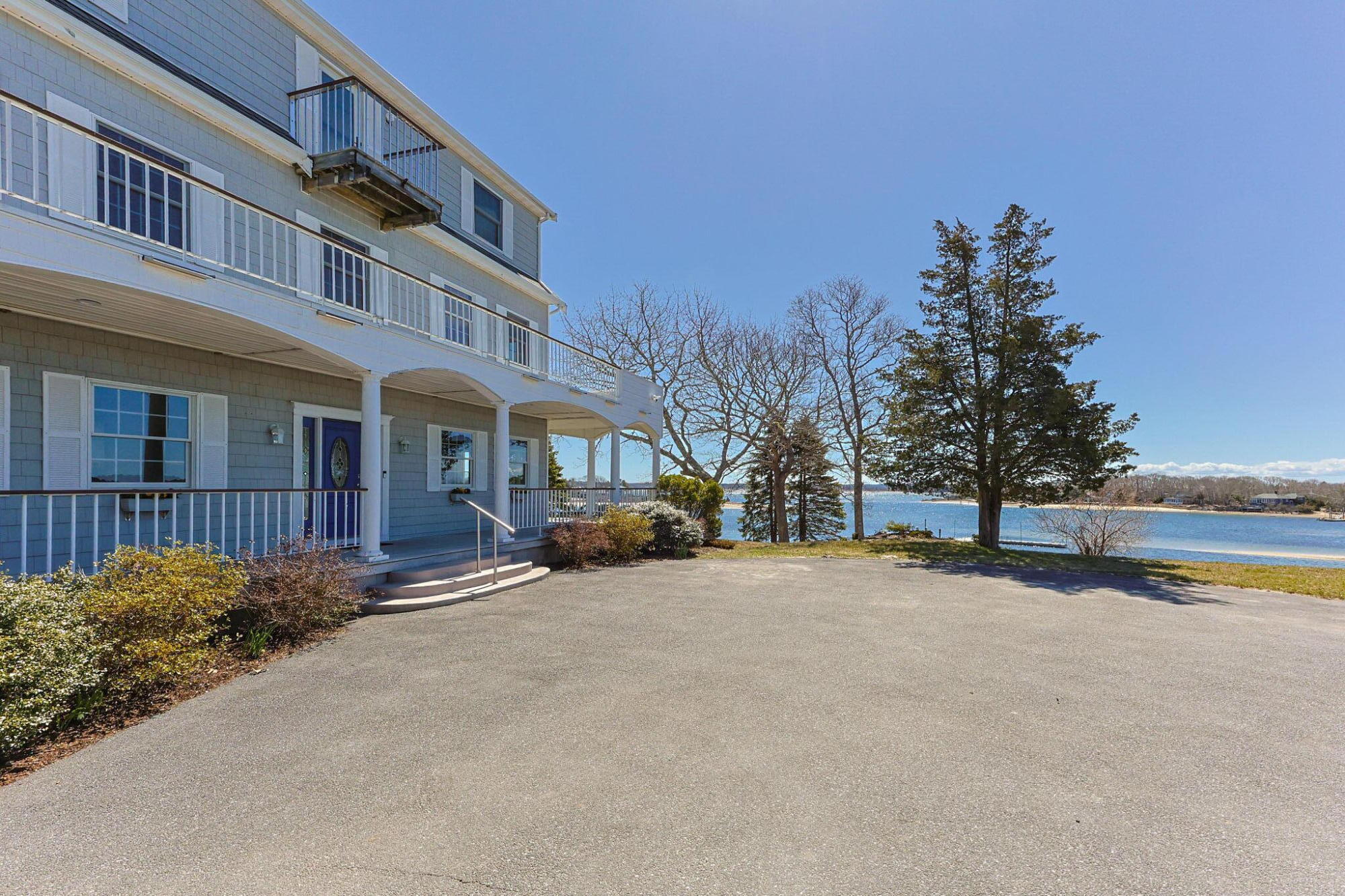 12 Groveland Street