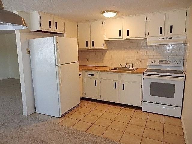 190 Upper County Rd # 6