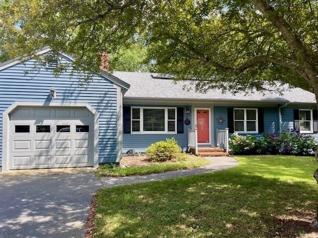 33 Easterly Dr