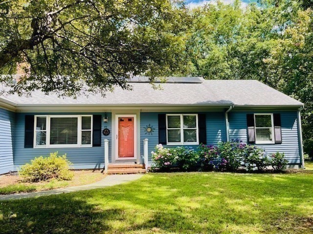 33 Easterly Dr