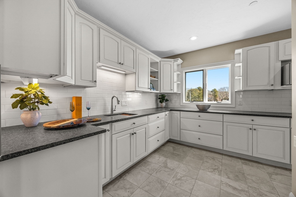 12 Groveland St