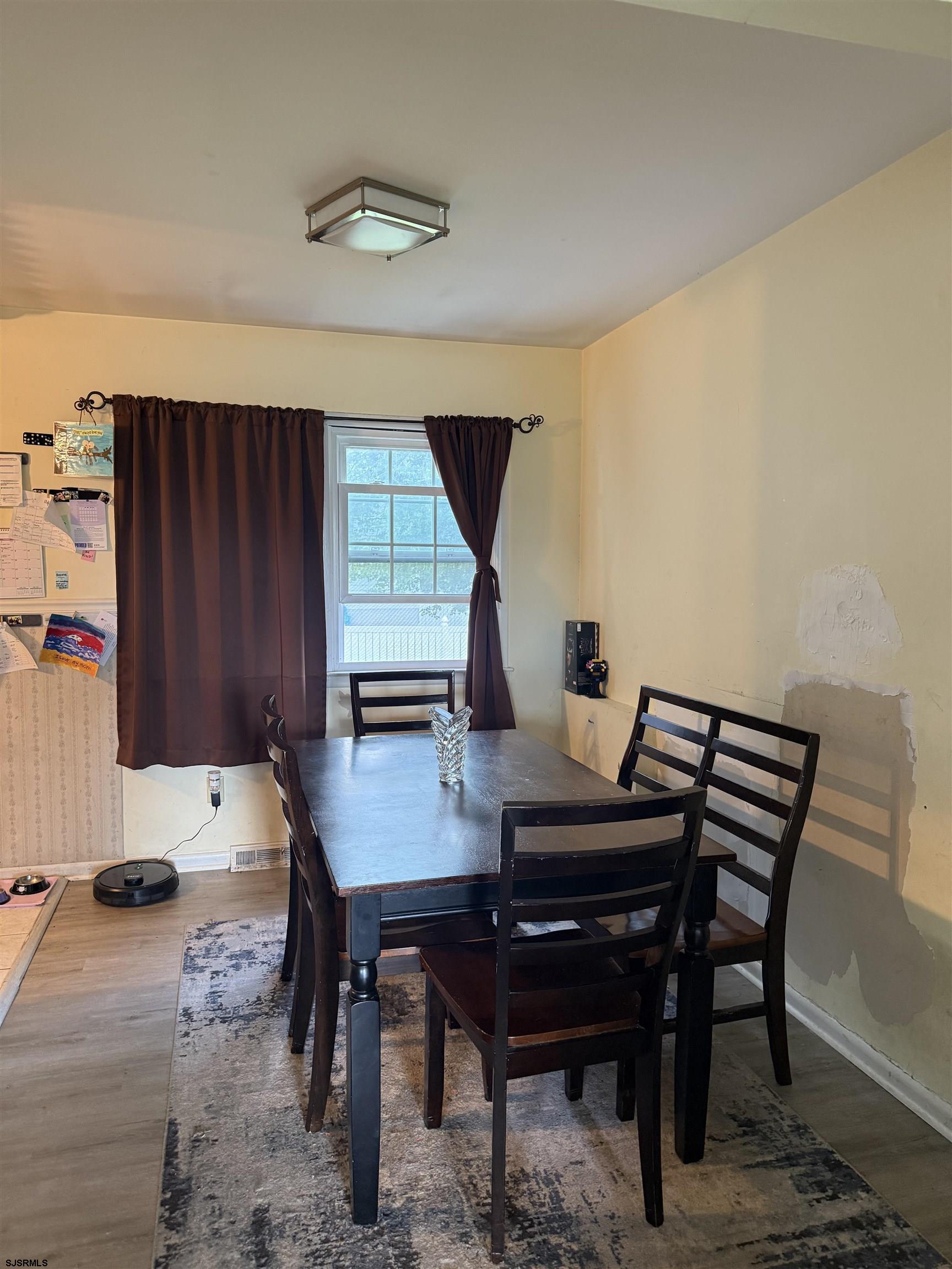 133 E Vernon Ave Ave