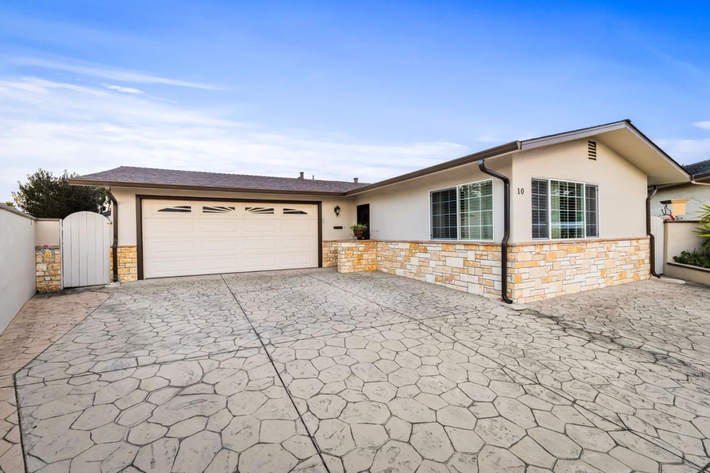 10 Westminster CT