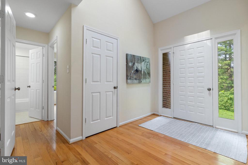 4507 HIGHLAND GREEN COURT