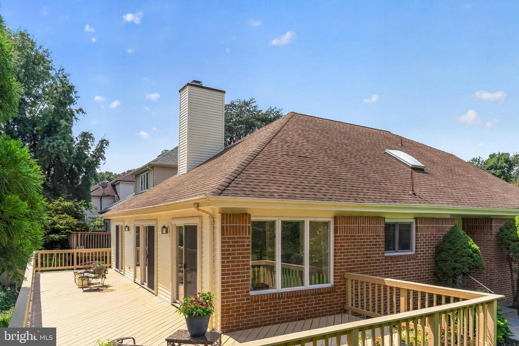 4507 HIGHLAND GREEN COURT