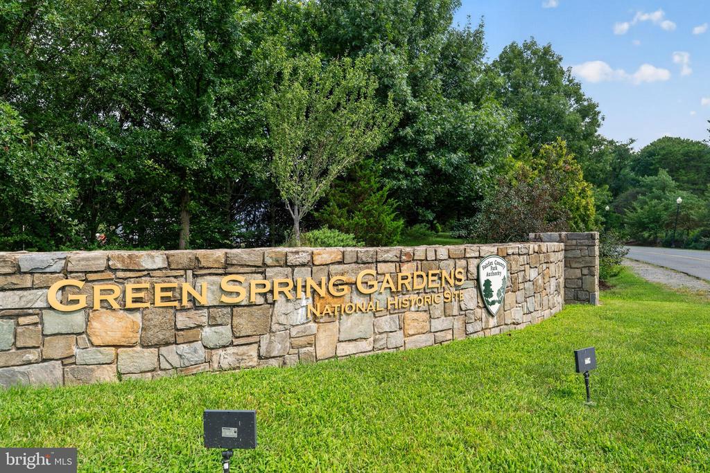4507 HIGHLAND GREEN COURT