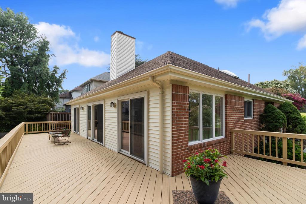 4507 HIGHLAND GREEN COURT