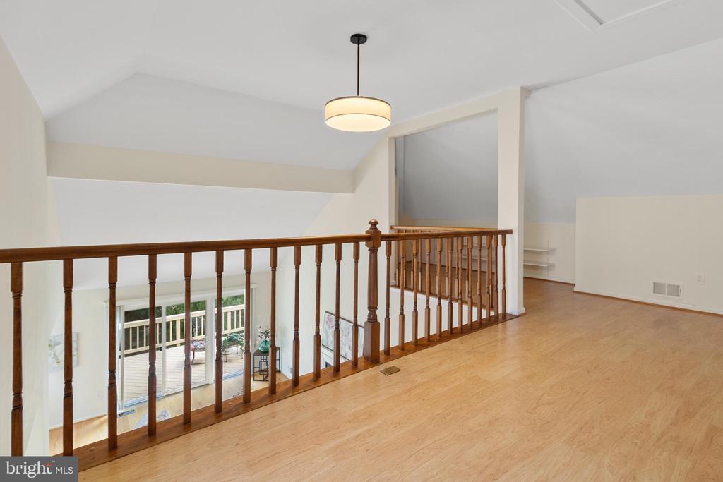 4507 HIGHLAND GREEN COURT
