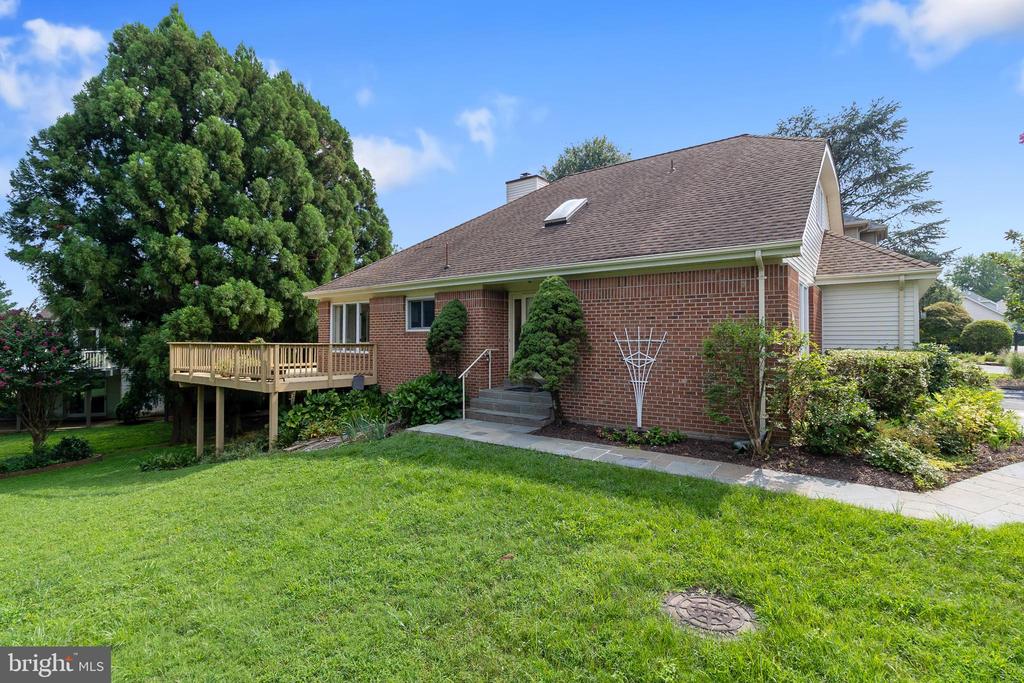 4507 HIGHLAND GREEN COURT