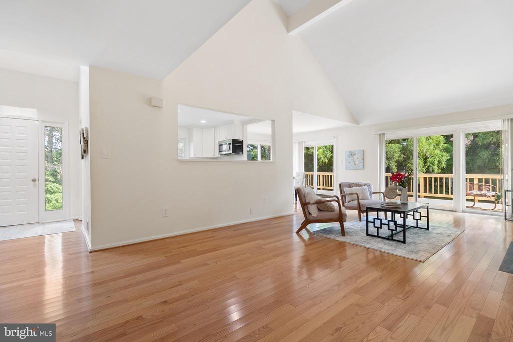 4507 HIGHLAND GREEN COURT