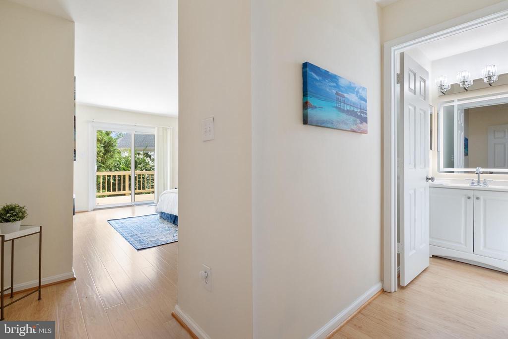 4507 HIGHLAND GREEN COURT