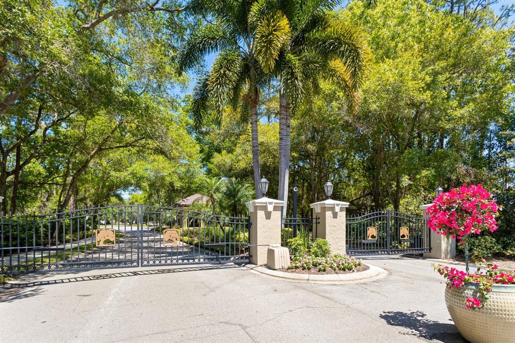 4557 FOREST WOOD TRL #22