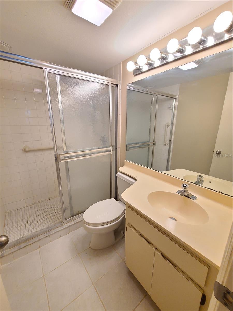 5506 SWIFT RD #18