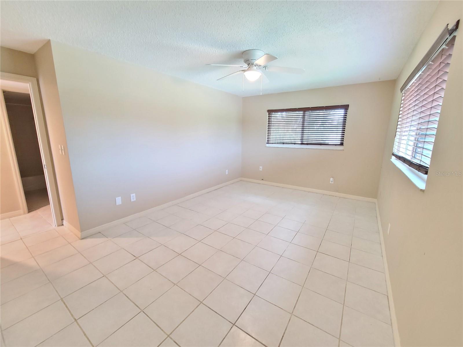 5506 SWIFT RD #18