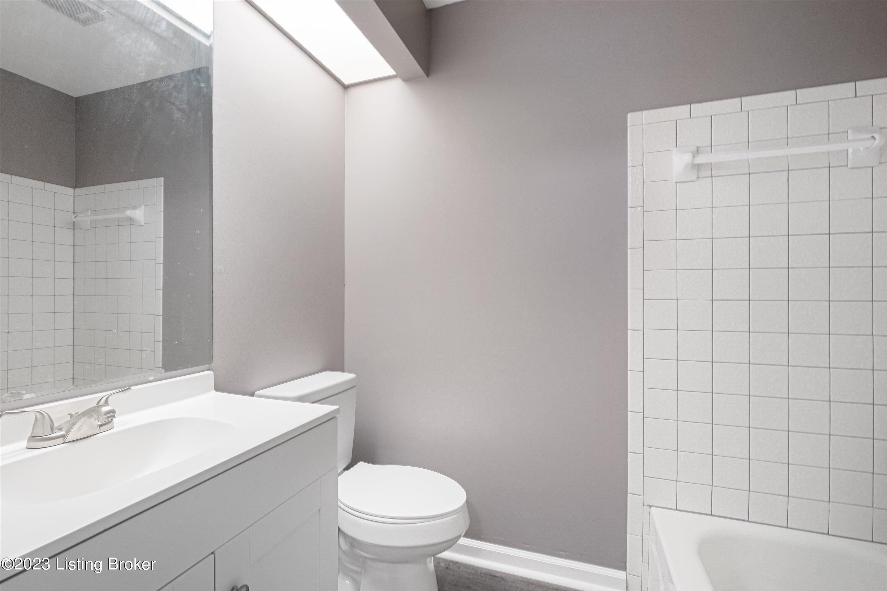 3310 Colonial Manor Cir, 12a