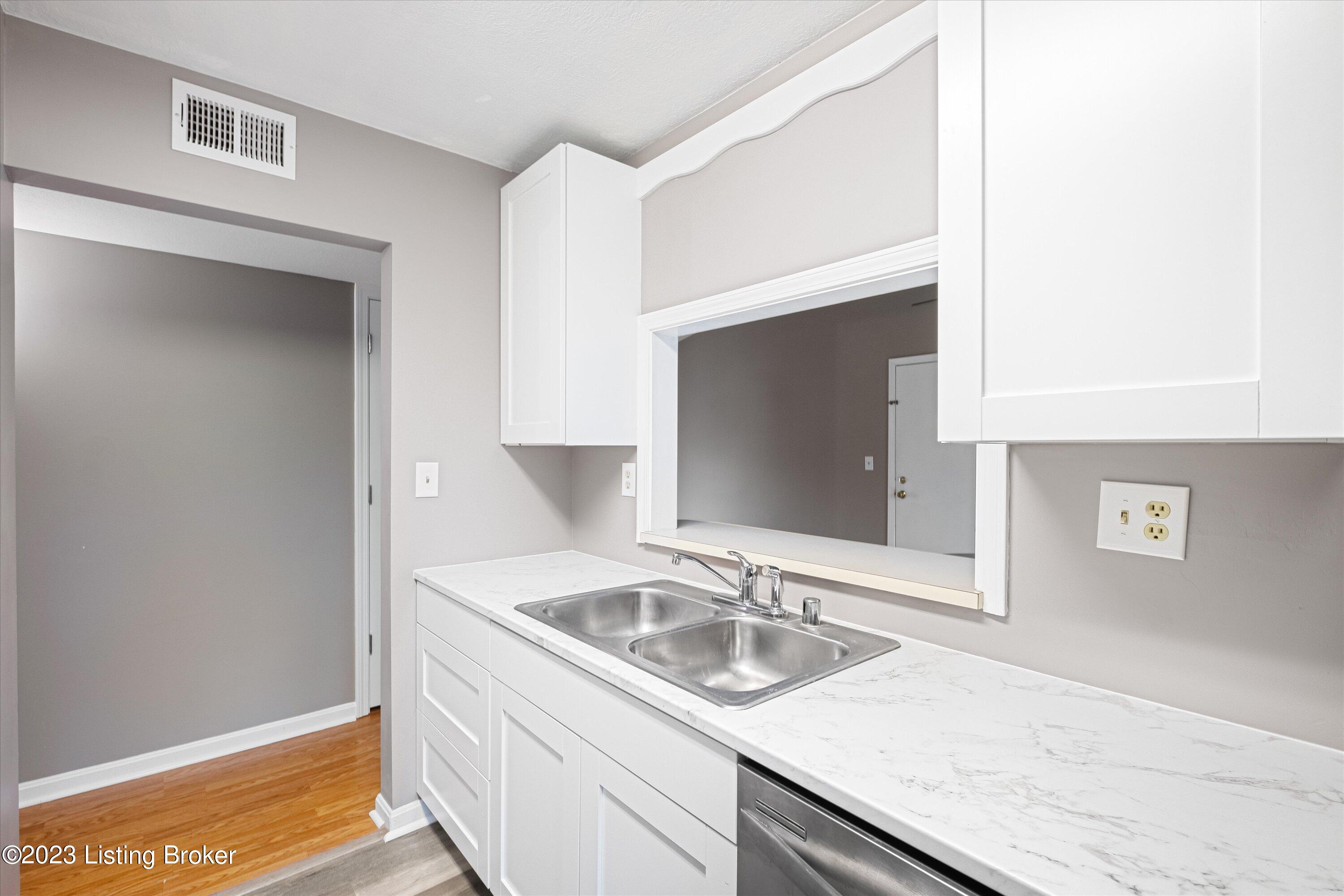 3310 Colonial Manor Cir, 12a