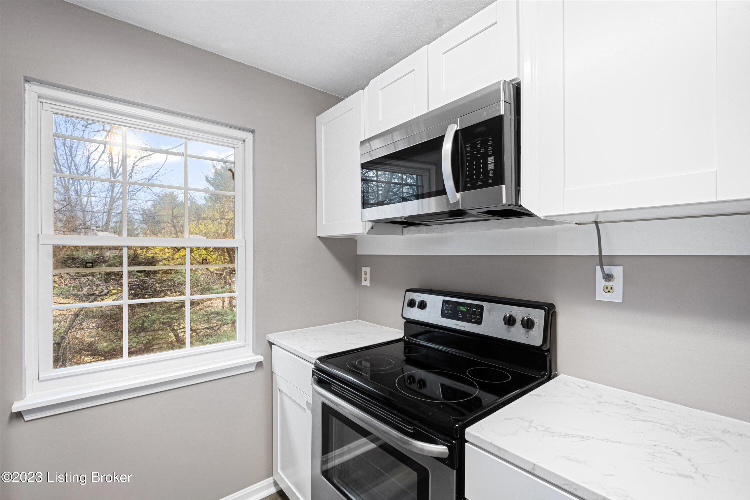3310 Colonial Manor Cir, 12a