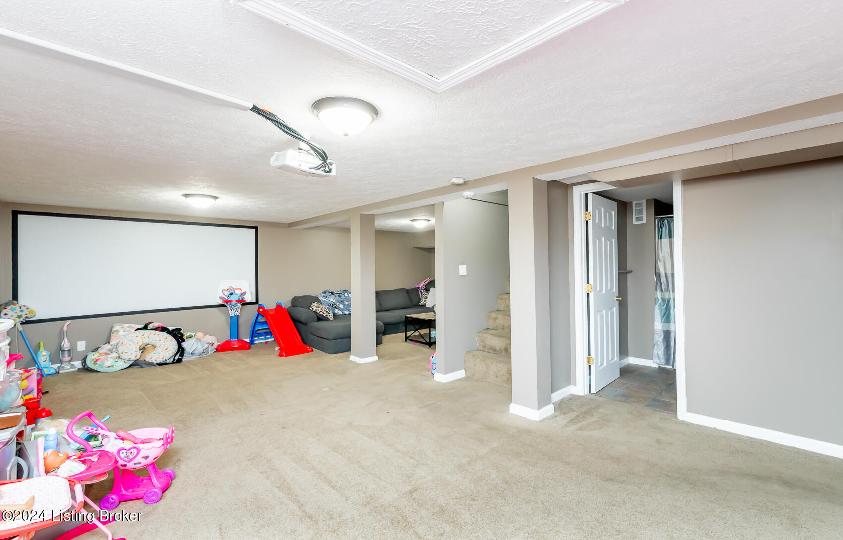 6010 Morning Glory Ln