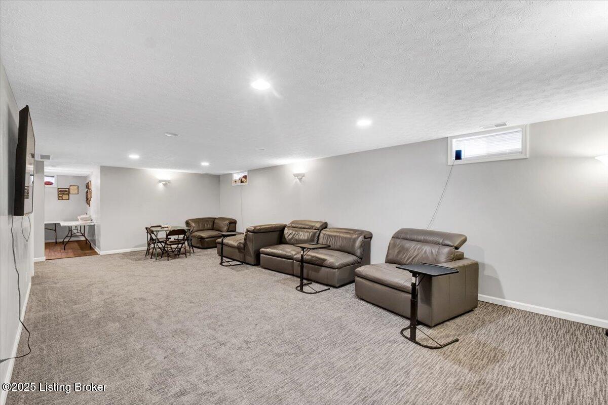 1704 Mae Street Kidd Ave