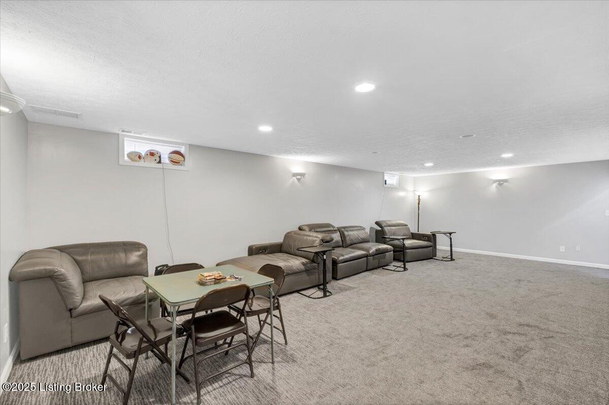 1704 Mae Street Kidd Ave