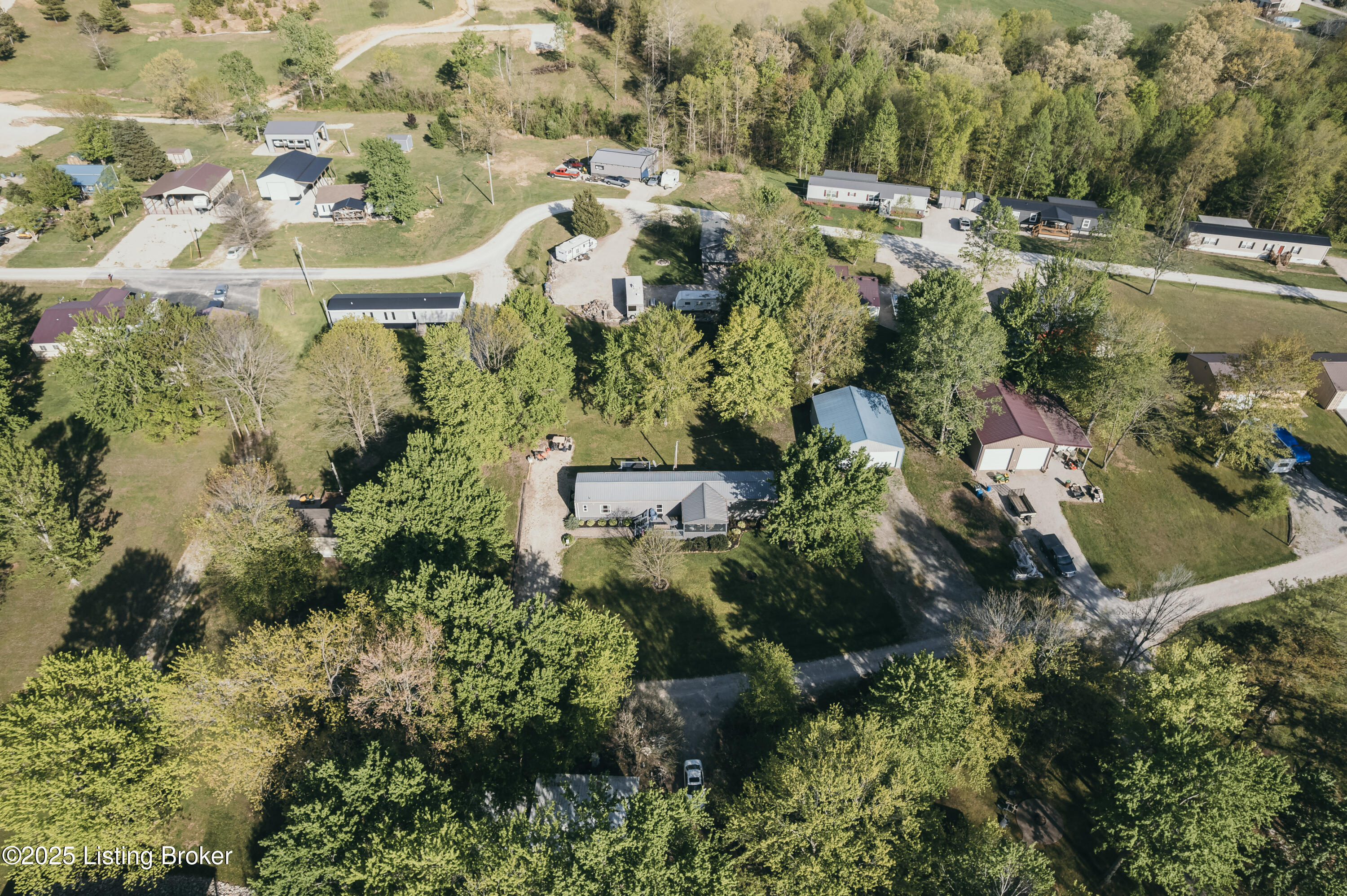 824 Pine Ridge Ln