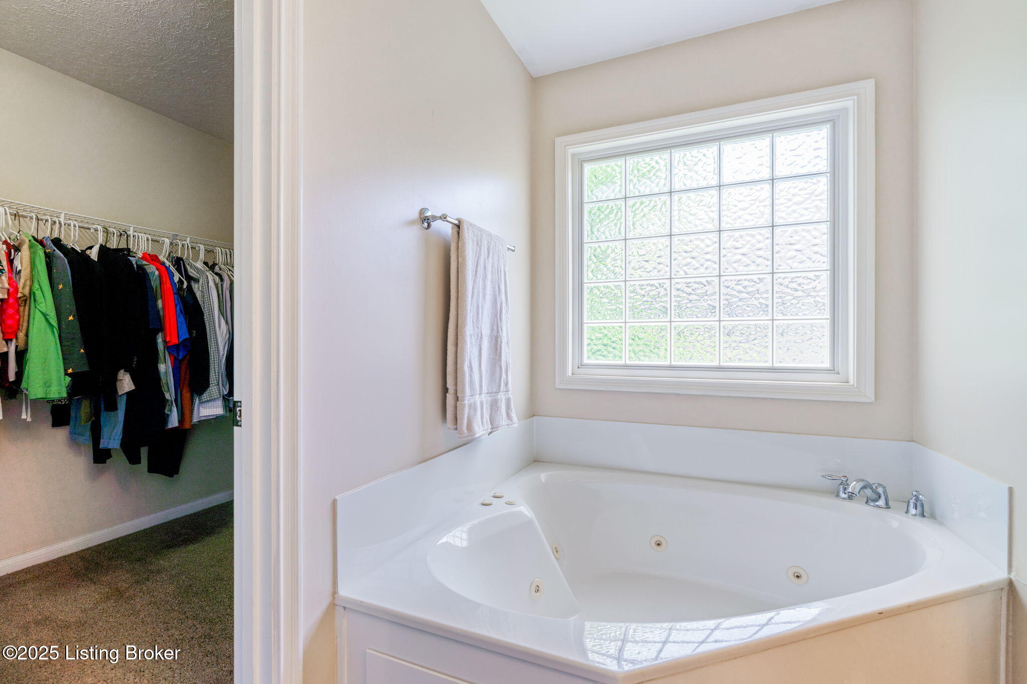 13327 Eastgate Village Dr